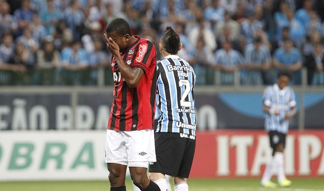 Marcelo lamenta a chance perdida no ataque atleticano | 