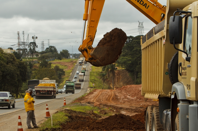 Atrito foi gerado porque TCU recomendou paralisação de sete obras executadas com recursos federais | Arquivo/ Gazeta do Povo