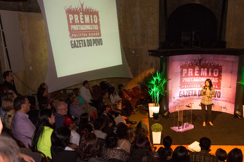 Cerimônia em que foram divulgados os vencedores do Prêmio Protagonistas, no Teatro Paiol, ontem à noite | Brunno Covello/ Gazeta do Povo