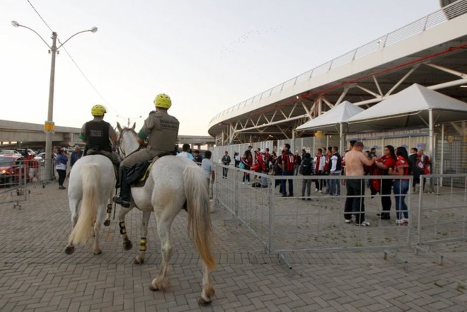 Torcida do Atlético na Arena do Grêmio |