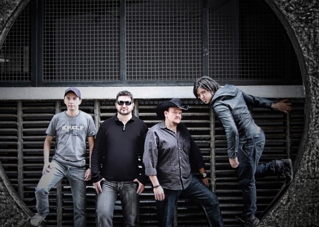 A banda Rosa de Saron sobe ao palco no domingo para embalar, em ritmo de rock, as canções de louvor | Divulgação