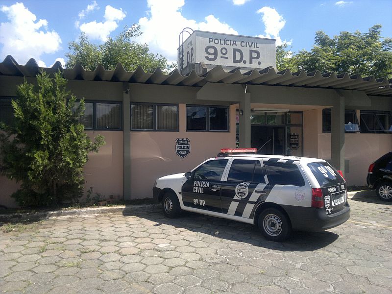 Apenas uma das quatro celas de carceragem no Santa Quitéria está em condições de abrigar presos. Delegado teme novas fugas | Rafael Neves/Gazeta do Povo