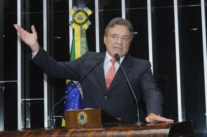 Alvaro Dias, senador (PSDB-PR) |