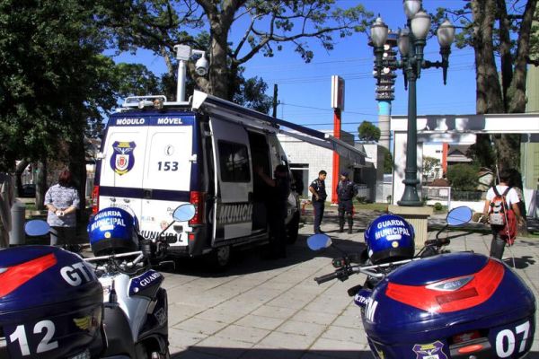 | Valdecir Galor/ SMCS