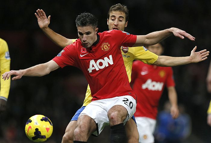 Holandês Robin van Persie marcou o gol que garantiu a vitória do Manchester no clássico com o Arsenal | Reuters