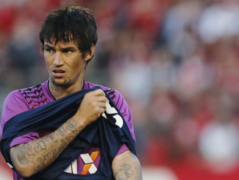 João Paulo deve ocupar a vaga de Paulo Baier no meio de campo atleticano contra o Santos | Daniel Castellano / Gazeta do Povo