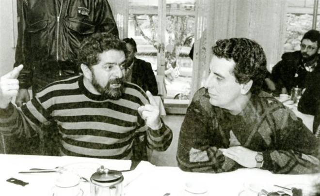 Lula com Pizzolato, em 1990, ano em que o agora condenado no processo do mensalão concorreu ao governo do Paraná | Fotos: Reprodução do livro Os Anos Heroicos: o Partido dos Trabalhadores do Paraná do Nascimento at