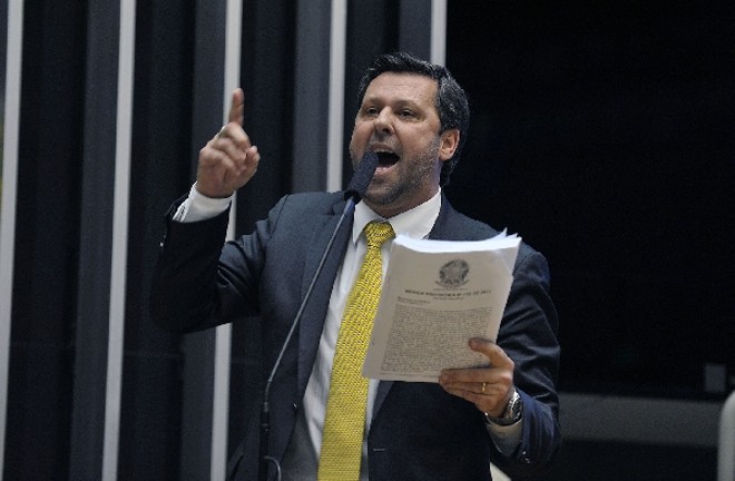 Carlos Sampaio, deputado federal |