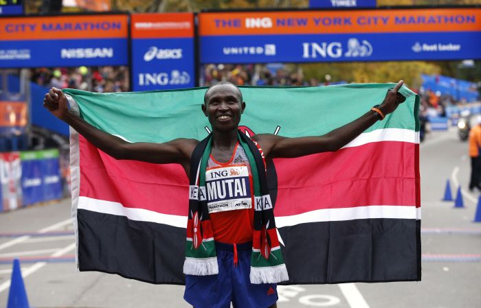 Geoffrey Mutai, de 32 anos, venceu a Maratona de NY pela segunda vez neste domingo (3) | Reuters