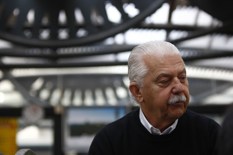 O arquiteto Manoel Coelho completa 45 anos de atuação: desenho à mão é fundamental | Jonathan Campos/ Gazeta do Povo