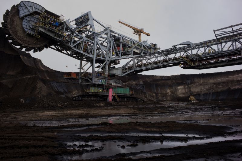 A mina de Belchatow, na Polônia, é chamada de o maior buraco do país pela população | Maciek Nabrdalik para The New York Times