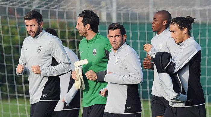 Tevez no treino da Juventus para a partida com o Real Madrid | Alessandro Di Marco / EFE