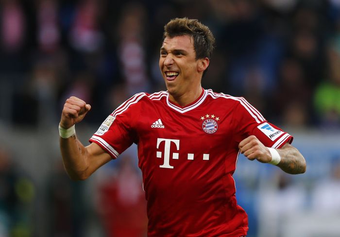 o croata Mandzukic marcou seu oitavo gol no Campeonato Alemão e contribui para a vitória do Bayern neste sábado | Reuters