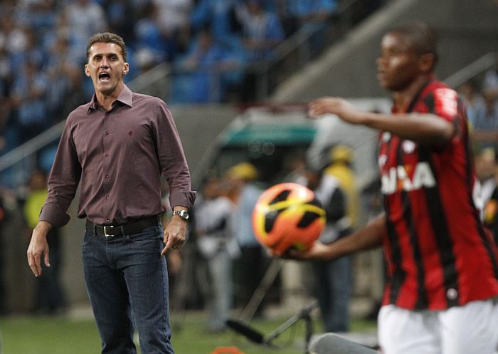 Mancini confirma que o Atlético vai jogar o Estadual novamente com a equipe sub-23 | Daniel Castellano / Gazeta do Povo