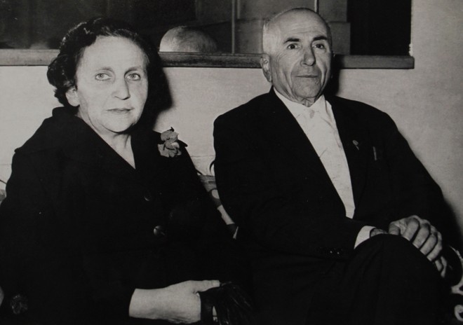 Ao lado da esposa Julie, na Lapa |