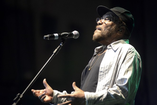 Martinho da Vila: show do sambista começou morno, mas terminou animado |