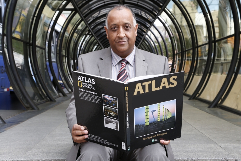 Com a alta do dólar, Pedro Carneiro gastou mais que o esperado em sua última viagem. E decidiu reduzir os gastos da próxima | Henry Milleo/ Gazeta do Povo