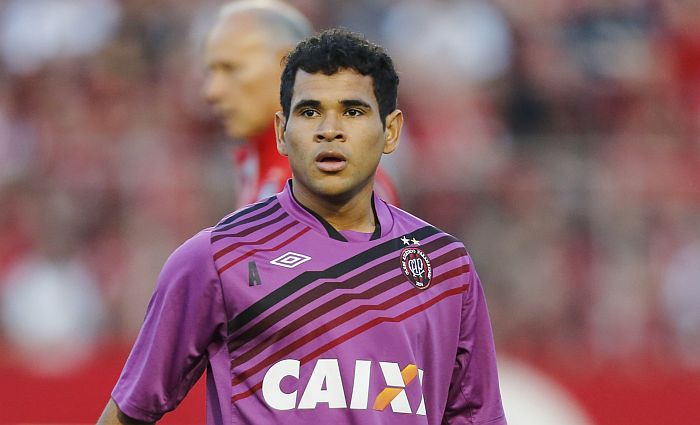 Éderson aposta no contra-ataque do Atlético para vencer o Vasco e conquistar a vaga na Libertadores | Daniel Castellano / Gazeta do Povo
