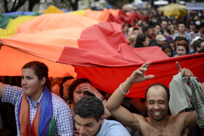Parada da Diversidade em Curitiba, neste domingo (1º) |