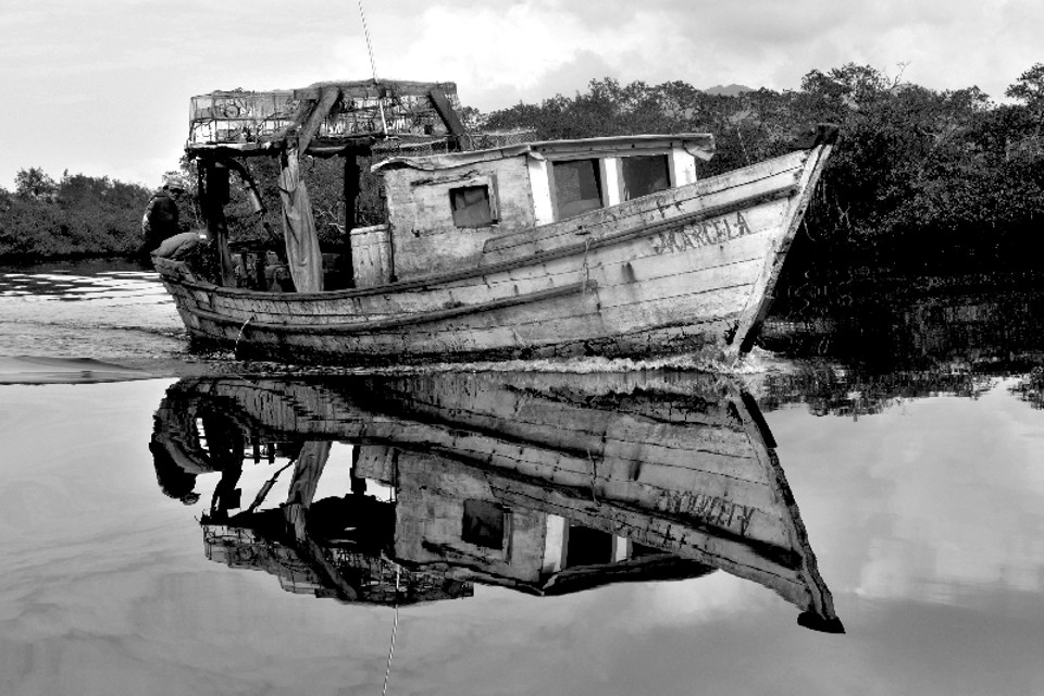 Foto Bazar chega a sua 3.ª edição Fotografia acima integra o último livro de Azevedo, Lagamar, que estará à venda no bazar | Divulgação/Orlando Azevedo