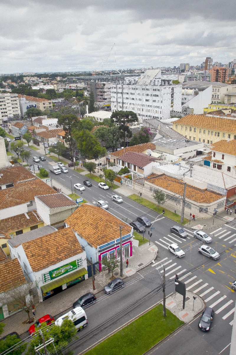 Rebouças, um dos bairros visados para maior verticalização pelo setor imobiliário. Arquitetos sugerem projetos de parceria público-privada que juntem moradia, serviço público e cultura |