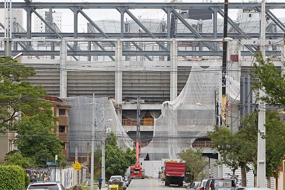 Atraso nas obras fará com que a Arena da Baixada tenha menos ingressos vendidos para a Copa | Antonio More / Gazeta do Povo
