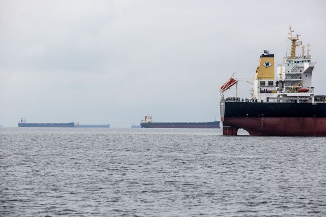 Ao menos 70 embarcações são esperadas para as próximas semanas nos dois maiores portos graneleiros do país. | Brunno Covello/gazeta Do Povo