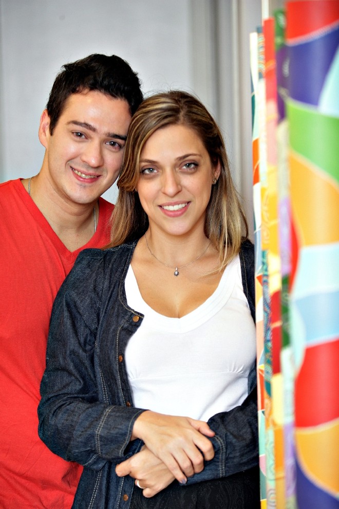 Marcos Veras está em Zorra Total e sua mulher, Júlia Rabello, no GNT | 