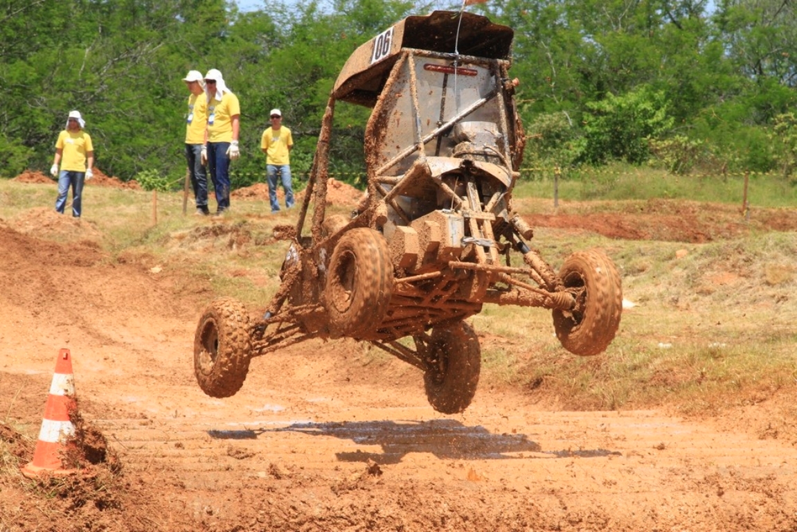 Projetos apostam em velocidade na categoria Fórmula e em resistência na disputa Baja (foto). | Divulgação / SAE Brasil