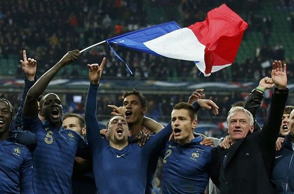 Pior colocada no ranking entre as equipes europeias classificadas na respescagem, França virou dor de cabeça na montagem dos grupos | Reuters