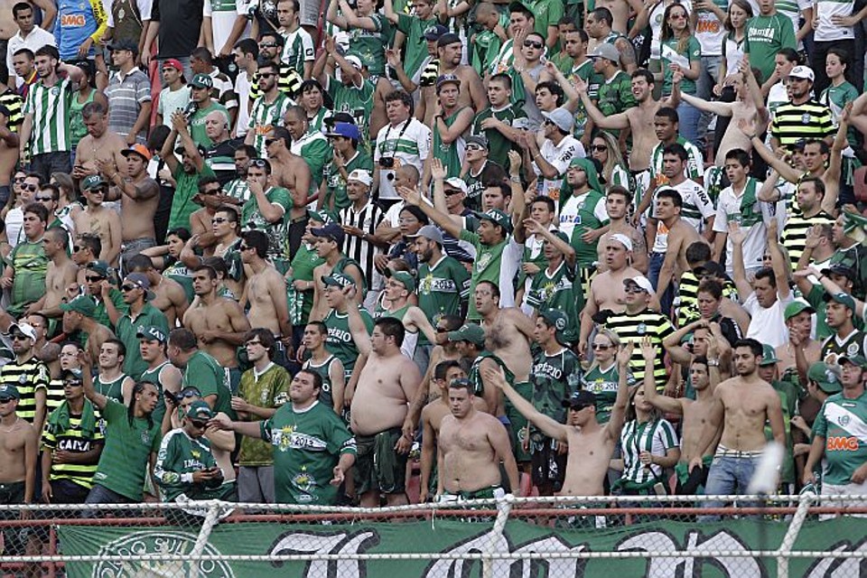 Torcida do Coritiba em Itu, na vitória sobre o São Paulo | Felipe Rosa / Tribuna do Paraná
