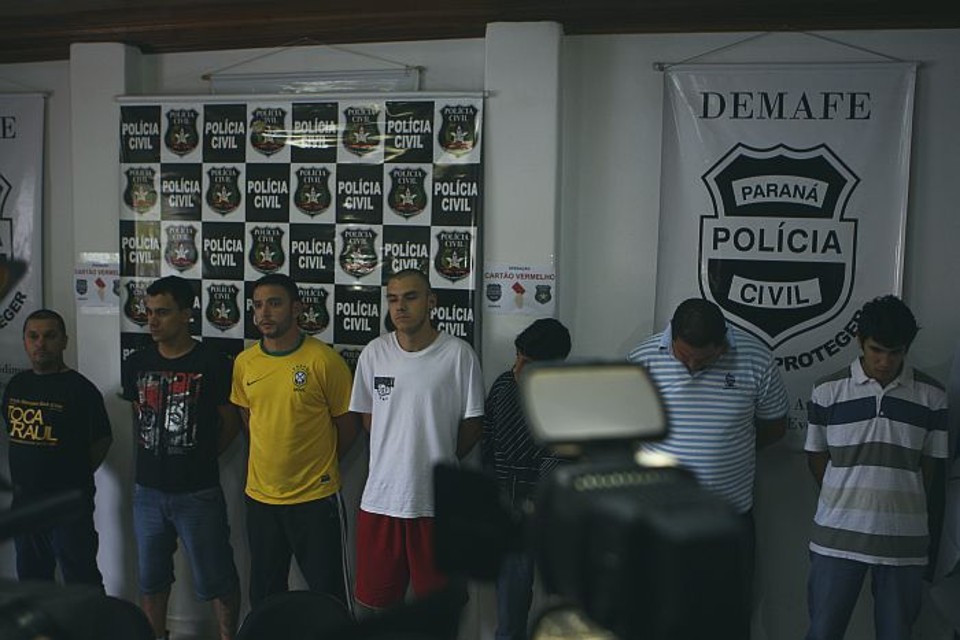 Torcedores do Atlético envolvidos na confusão em Joinville detidos na Operação Cartão Vermelho | Aliocha Maurício / Tribuna do Paraná