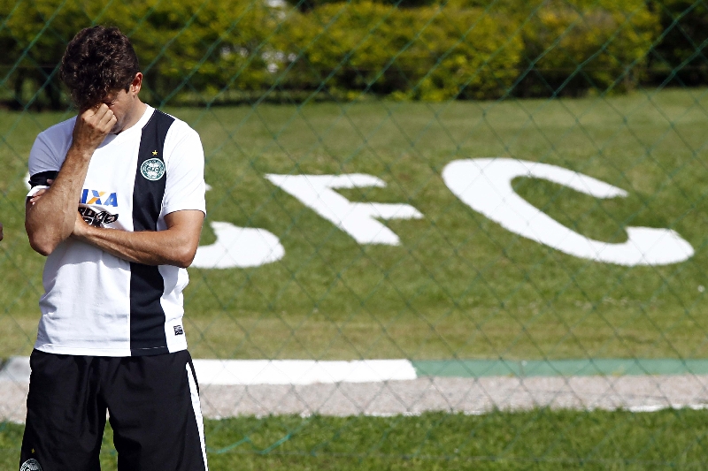 Tcheco, técnico do Coxa: Os jogadores precisam da força e da energia dos torcedores. É essencial que os torcedores venham. | Albari Rosa/Gazeta do Povo