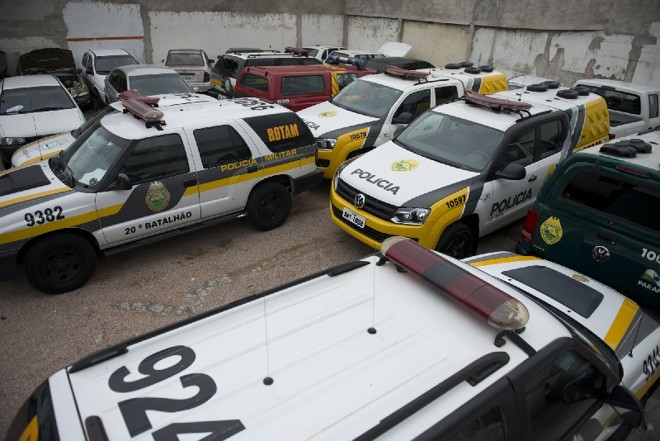Carros da polícia parados por falta de conserto e combustível: retrato do caos financeiro |