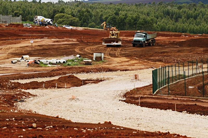 Obras de estrutura do loteamento estão adiantadas | Josué Teixeira/ Gazeta do Povo