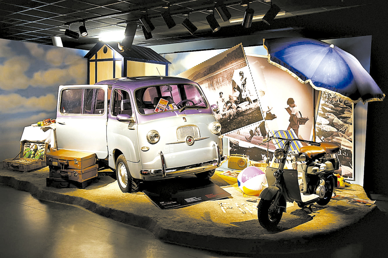 A Cidade do Automóvel, na França, exibe 400 veículos clássicos, famosos e de corrida. Acima, o museu do carro em Turim, Itália | Museu Nacional do Automóvel