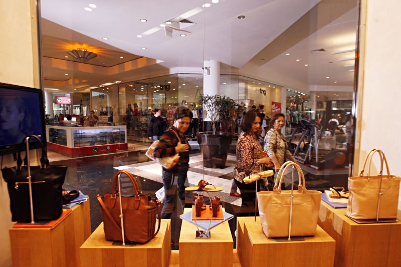 Shopping em Ponta Grossa: na cidade, o topo da pirâmide terá mais 7 mil famílias até 2020 | Josué Teixeira/Gazeta do Povo