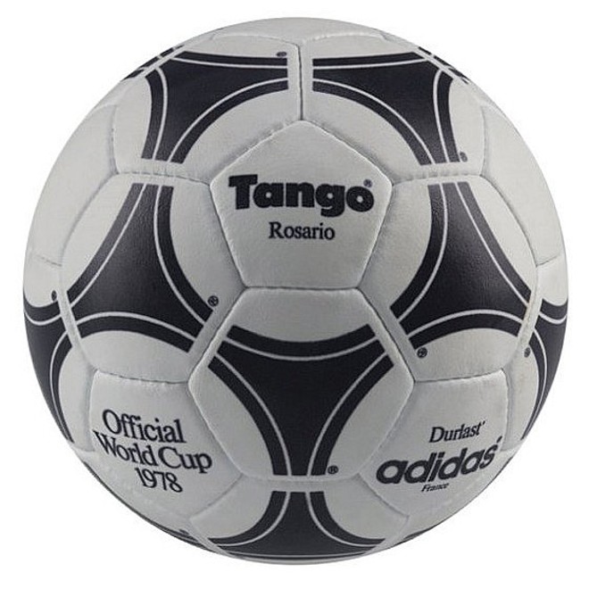 A Tango (Argentina-78) e a Tango España (Espanha-82) foram as últimas bolas de Copa do Mundo feitas de couro natural. Tinham os mesmos 32 gomos da linha Telstar, mas os desenhos criavam a imagem de 12 círculos. A versão de 1982 foi a primeira resistente à água, com um revestimento de poliuretano e borracha. A Azteca (México-86), feita com design parecido, foi a primeira bola sintética de uma Copa do Mundo | 