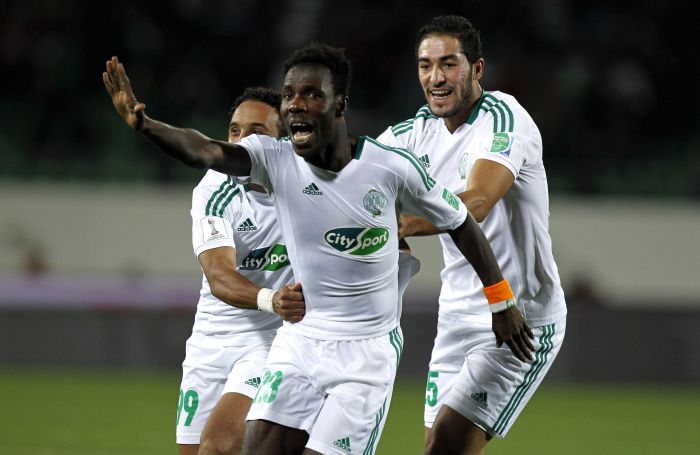Guehi comemora o gol na prorrogação que garantiu a vitória do Raja Casablanca | Reuters