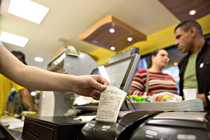 A alta real até novembro foi de 3,63%, baixa em relação a anos anteriores | Brunno Covello/ Gazeta do Povo