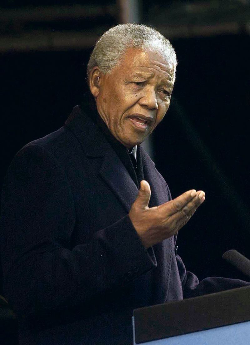Talvez Mandela tenha tirado do mar suas esperanças assim como, do sono, a força de seus sonhos | Ian Hodgson/Reuters
