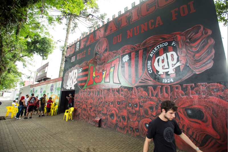 Sede da Fanáticos: facção marcará presença na estreia do Furacão em Prudentópolis, sábado | Brunno Covello/ Gazeta do Povo