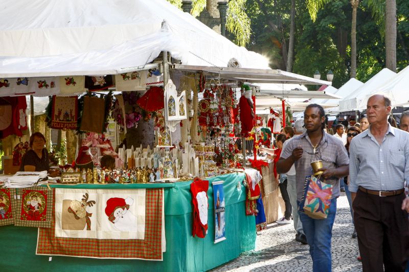 No ano passado, Feira de Natal na Praçaa Osório, no centro de Curitiba | Hugo Harada/ Agência de Notícias Gazeta do Povo