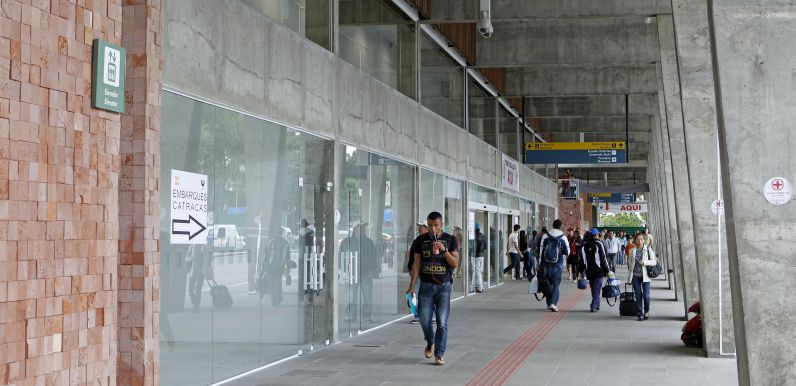 Lojistas deverão ocupar o bloco interestadual até o fim de fevereiro | Antonio More/Agência de Notícias Gazeta do Povo