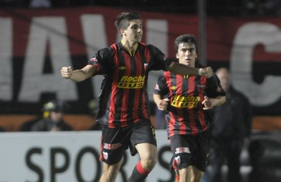 Pretendido pelo Atlético, Mugni deve ser oficializado no Flamengo | EFE