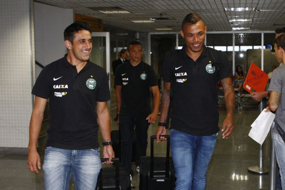 Jogadores do Coritiba chegam a Foz do Iguaçu, cidade escolhido para a pré-temporada | Felipe Rosa/Gazeta do Povo