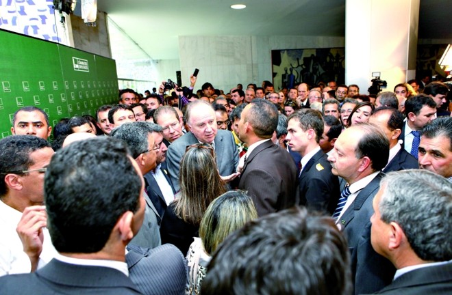 Prefeitos protestam em Brasília: eles cobram mais repasses da União | 