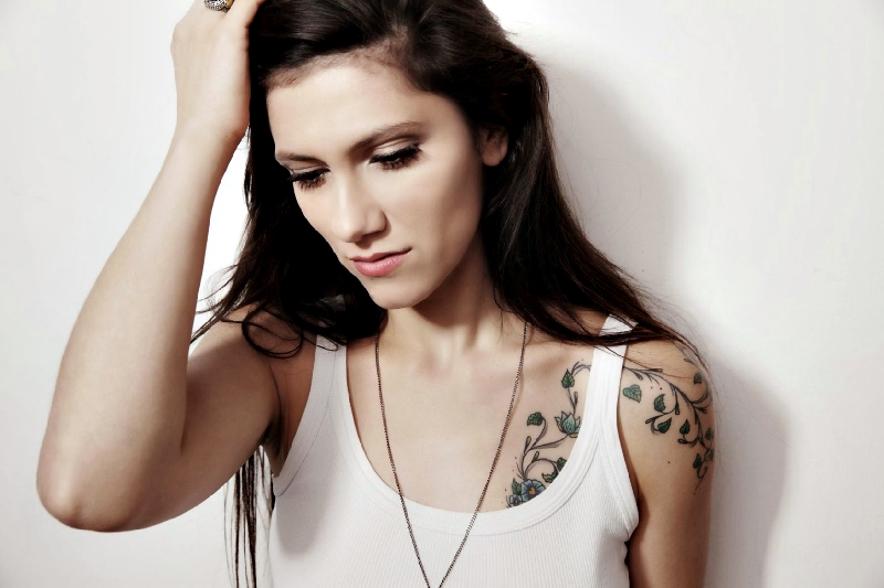 Aos 36 anos, Elisa gravou seu primeiro álbum apenas com canções em italiano. | Fabio Lovino/Divulgação