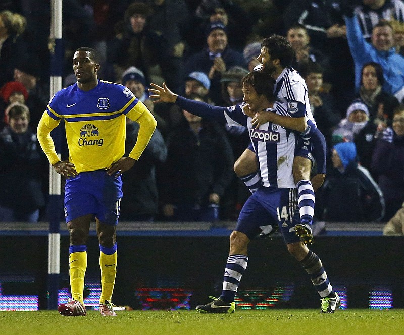 Lugano comemora seu gol contra o Everton | Darren Staples / Reuters