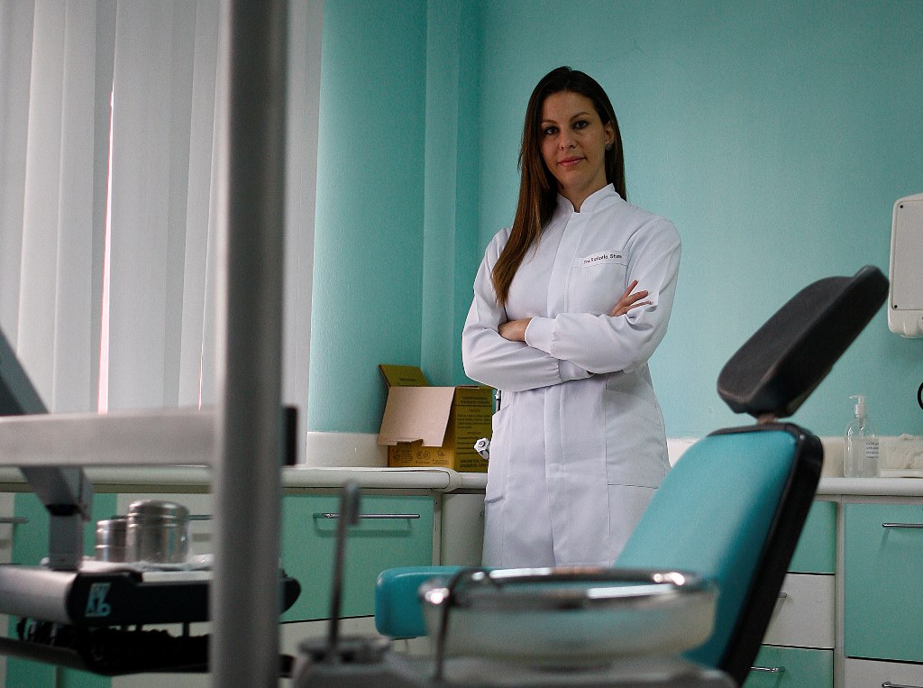 A turma da dentista Rafaela Stumm teve de trocar de empresa por achar que a assessoria não estava sendo feita conforme o combinado. | Jonathan Campos / Gazeta do Povo